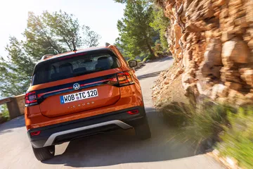 Volkswagen T Cross 2019 Naranja Prueba Exterior 11