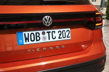 Volkswagen T Cross 2019 Naranja Prueba Interior 10