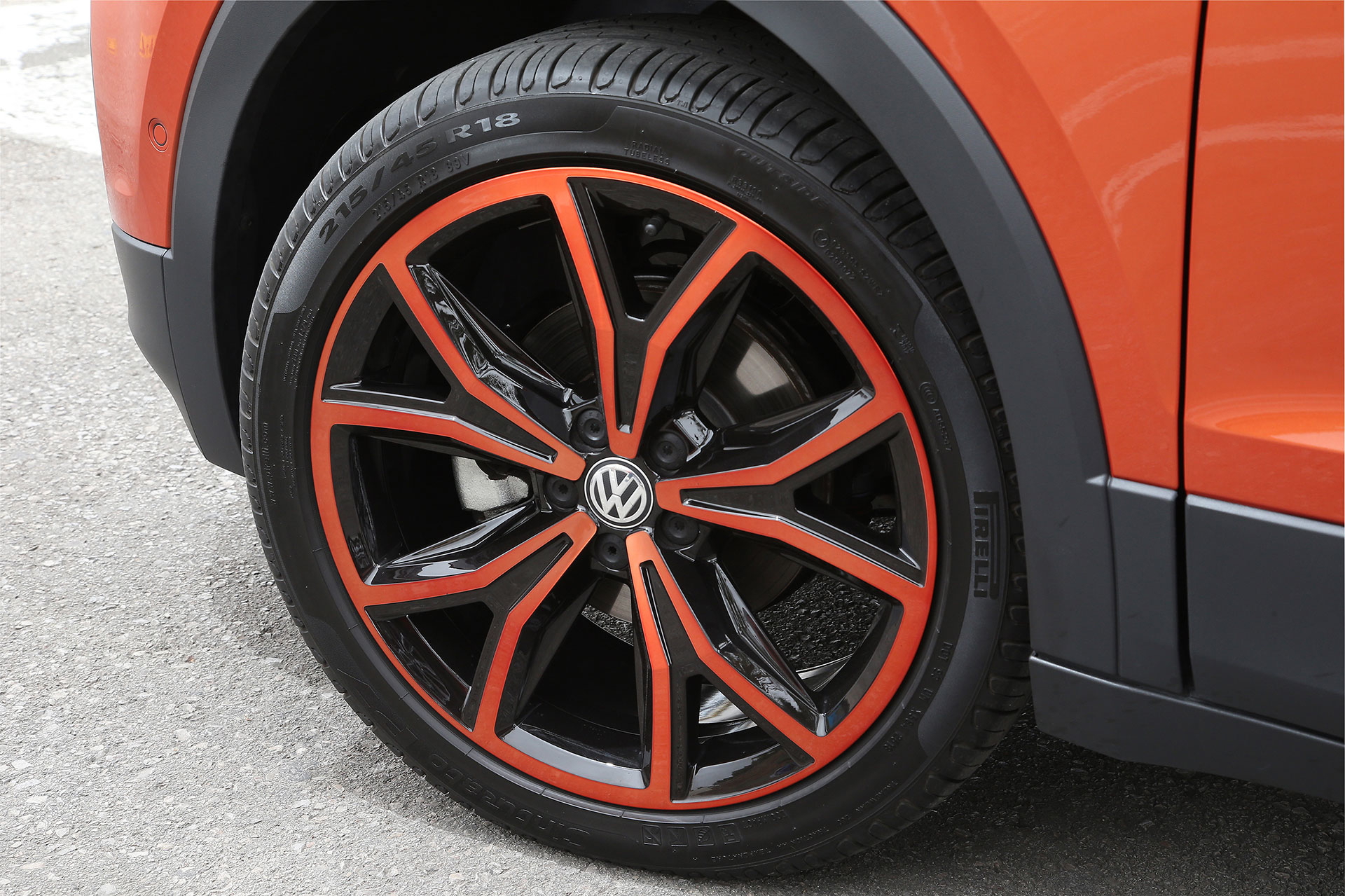 Volkswagen T Cross 2019 Naranja Prueba Interior 12