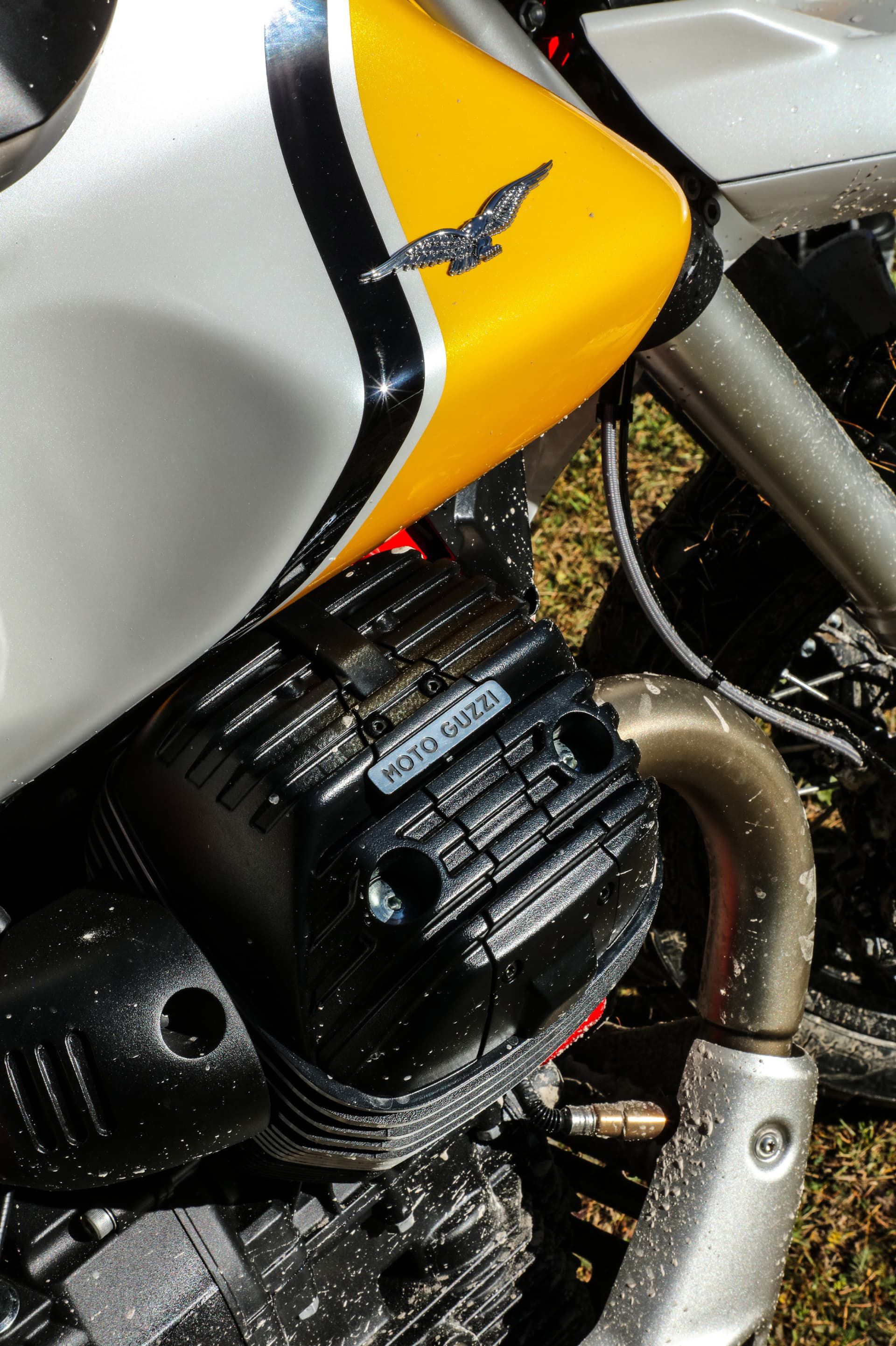 34 Moto Guzzi V85 Tt
