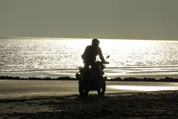 45 Moto Guzzi V85 Tt