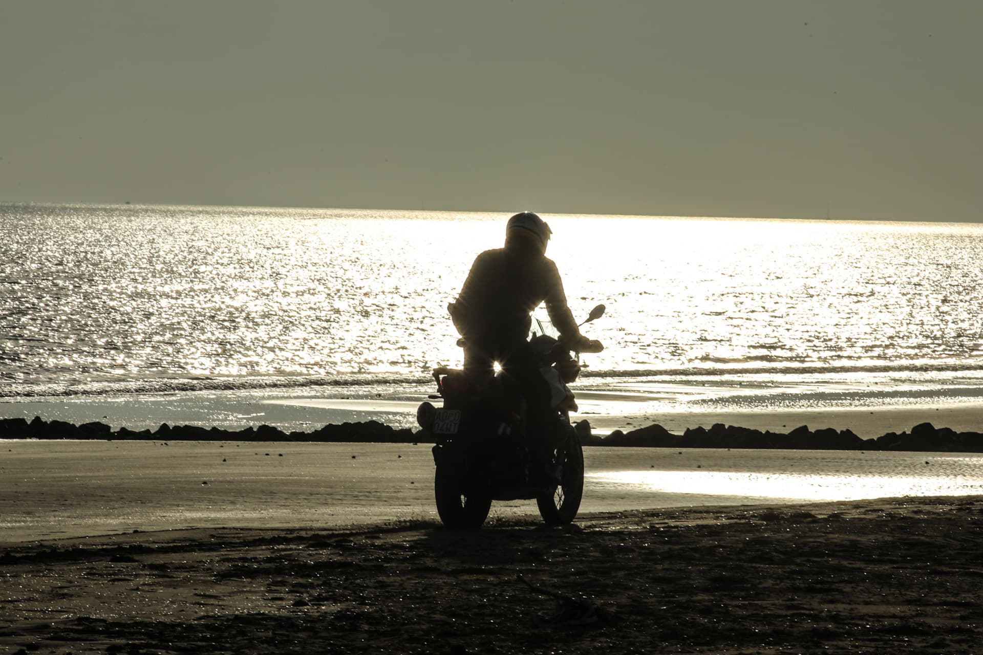 45 Moto Guzzi V85 Tt