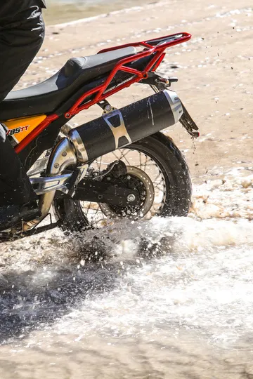 51 Moto Guzzi V85 Tt