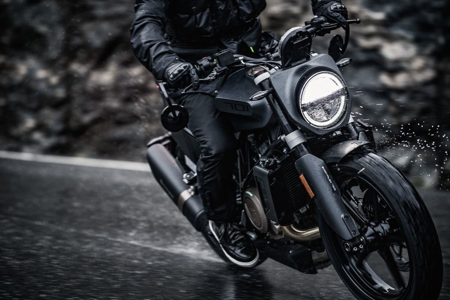 52585 Svartpilen 701 2019