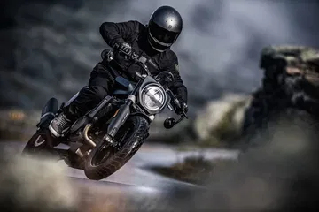52751 Svartpilen 701 2019