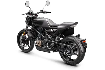 52817 Svartpilen 701 2019