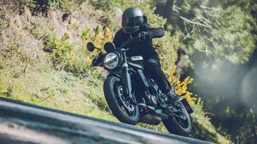 57715 Svartpilen 701 2019 Action