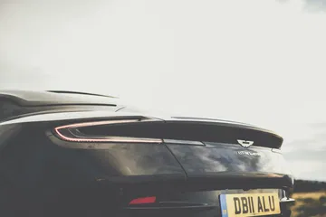 Aston Martin Db 11 Dm 20