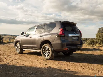 Comparativa 4x4 Toyota Land Cruiser Mercedes Clase X 00026