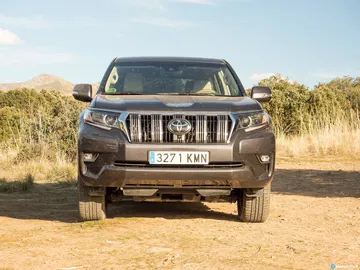 Comparativa 4x4 Toyota Land Cruiser Mercedes Clase X 00030