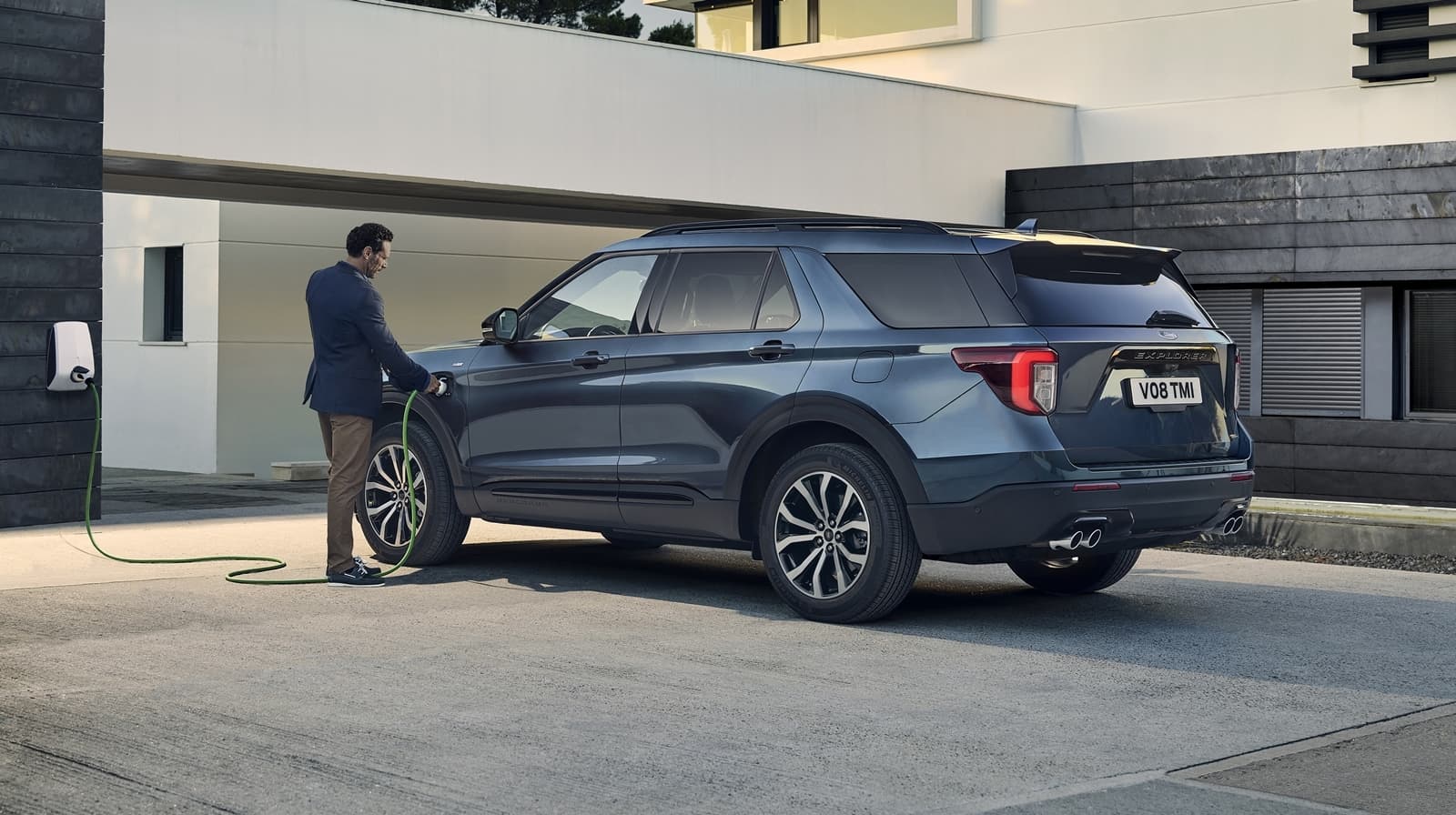 ford explorer phev 2020 2019 plug in hybrid AWD ford explorer phev 2020 2019 plug in hybrid AWD