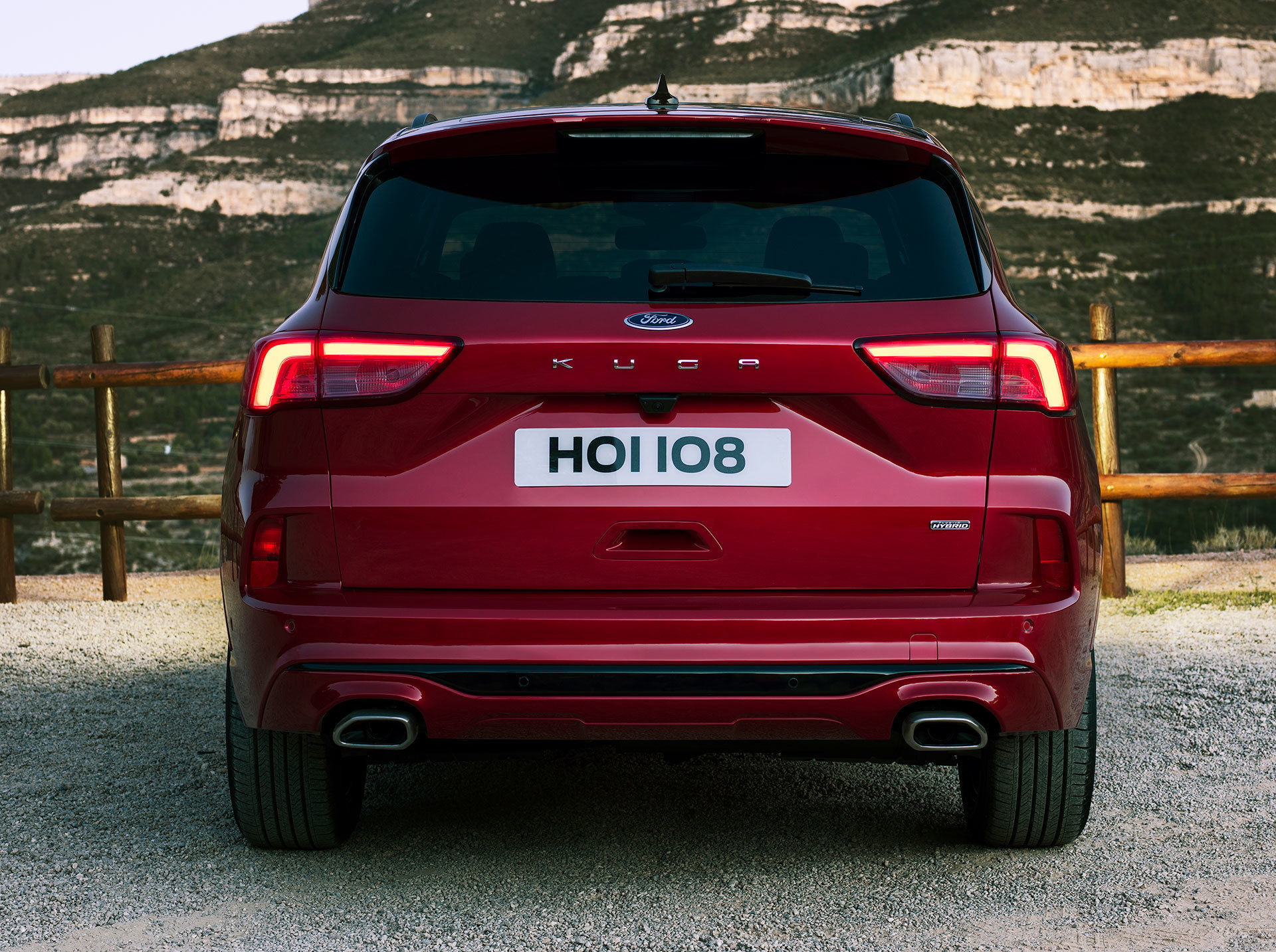 Ford Kuga Rojo St Line 2019 01