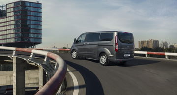 Ford Tourneo Custom Phev 2