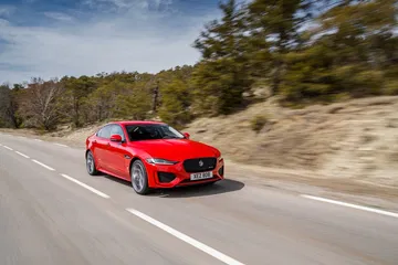 Jaguar Xe 2020 0419 007