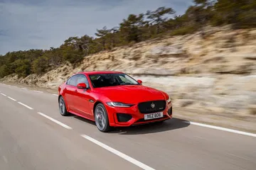 Jaguar Xe 2020 0419 008