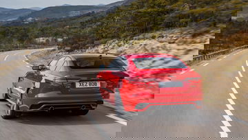 Jaguar Xe 2020 0419 010