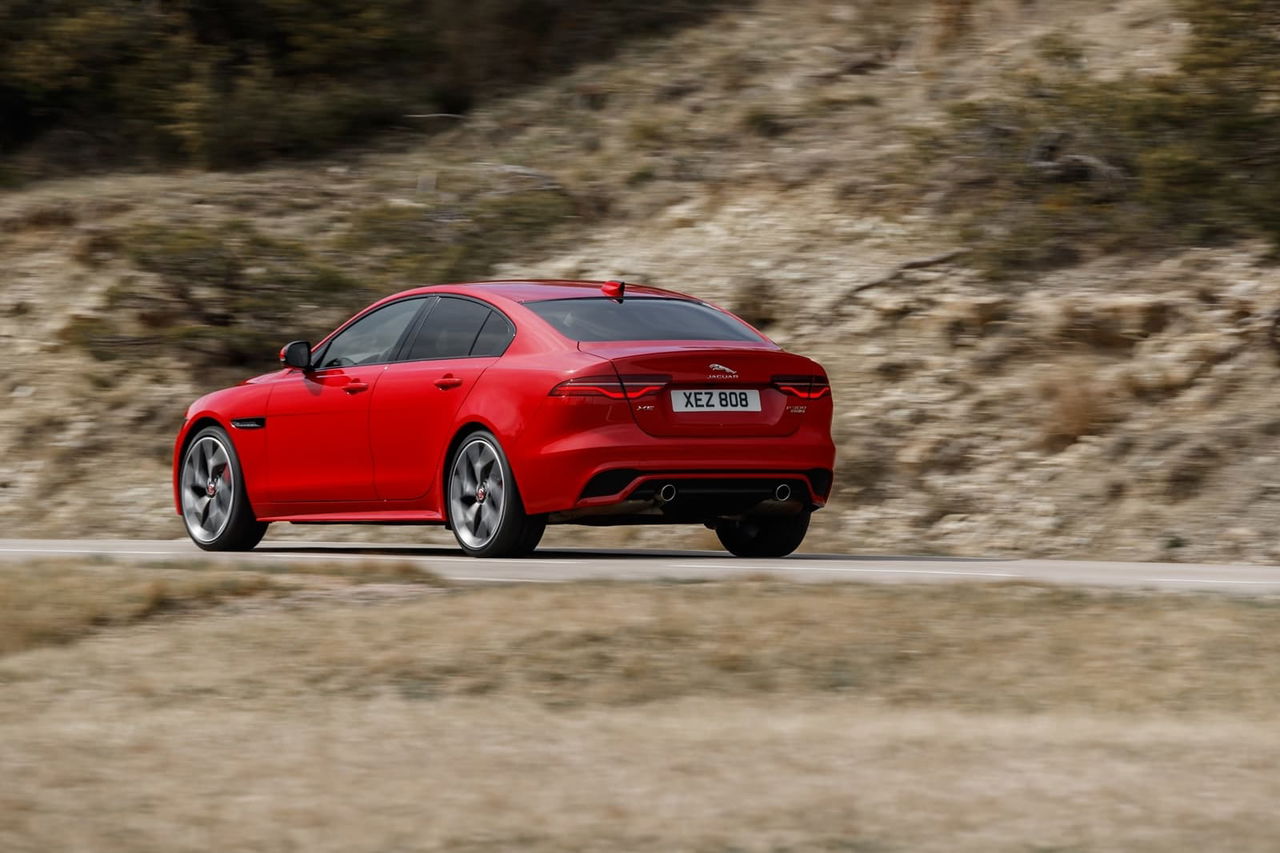 Jaguar Xe 2020 0419 025