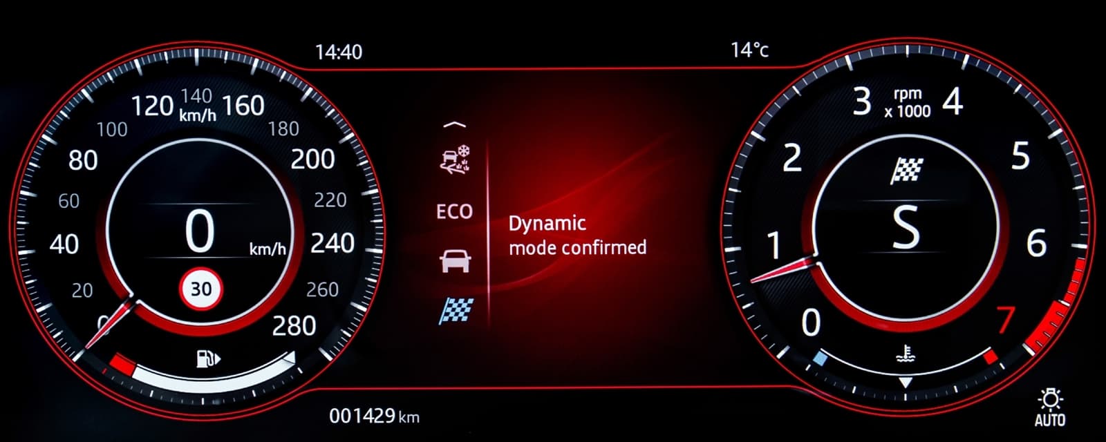 Jaguar Xe 2020 0419 052