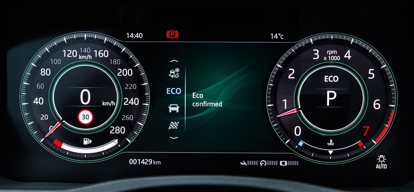 Jaguar Xe 2020 0419 053