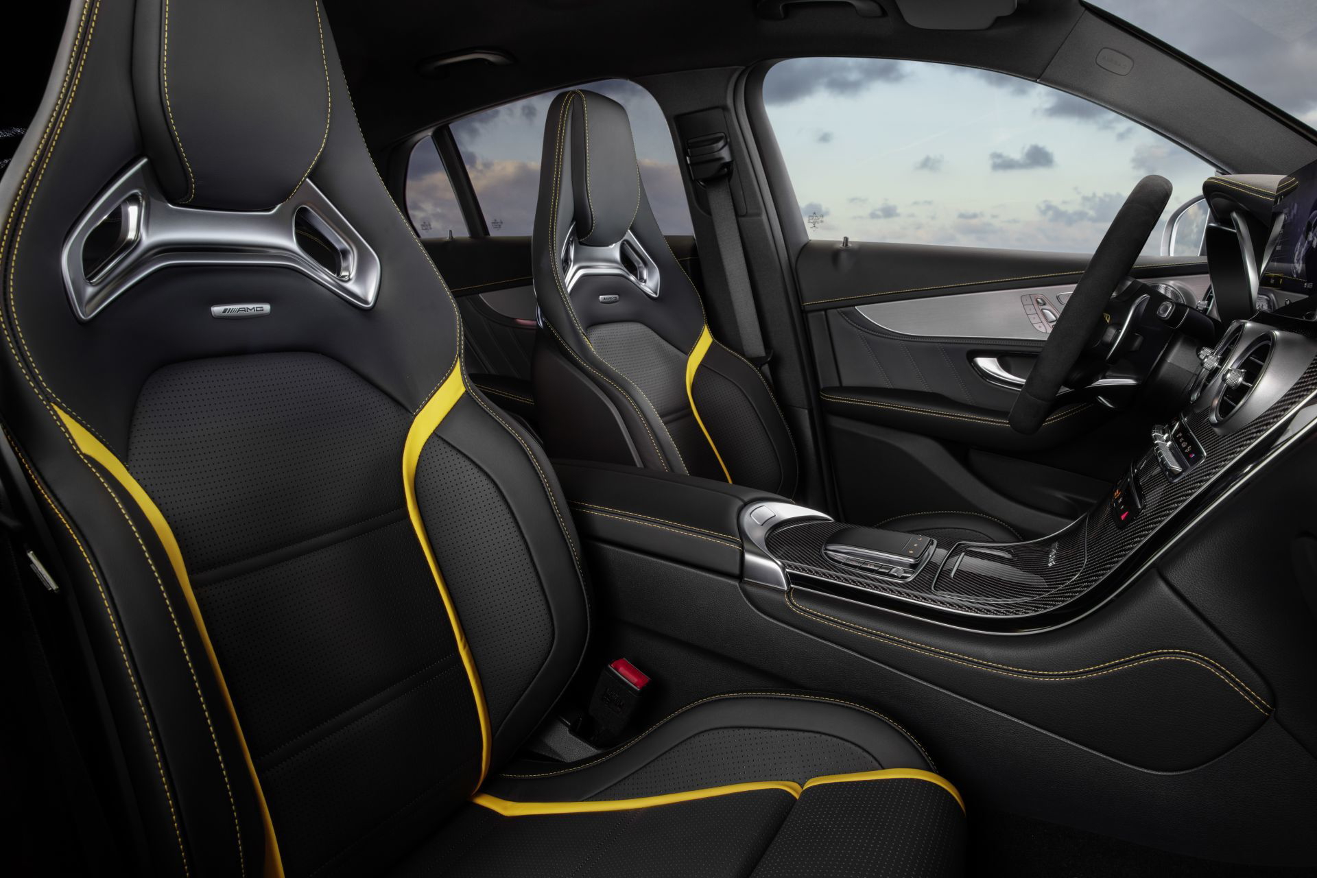 Mercedes Amg Glc 63 S 4matic+ Coupé (2019) Mercedes Amg Glc 63 S 4matic+ Coupé (2019)