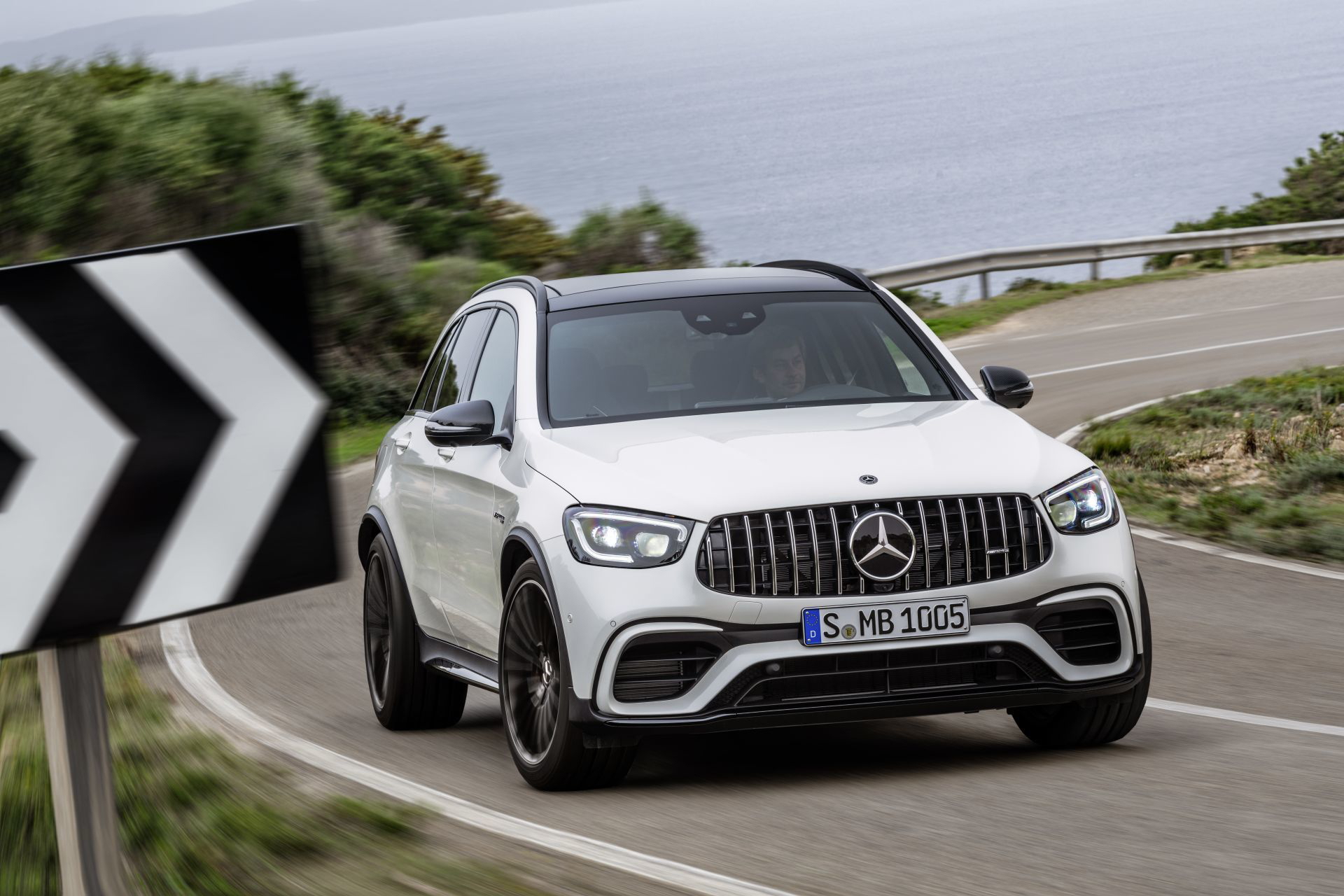 Mercedes Amg Glc 63 S 4matic+ (2019) Mercedes Amg Glc 63 S 4matic+ (2019)