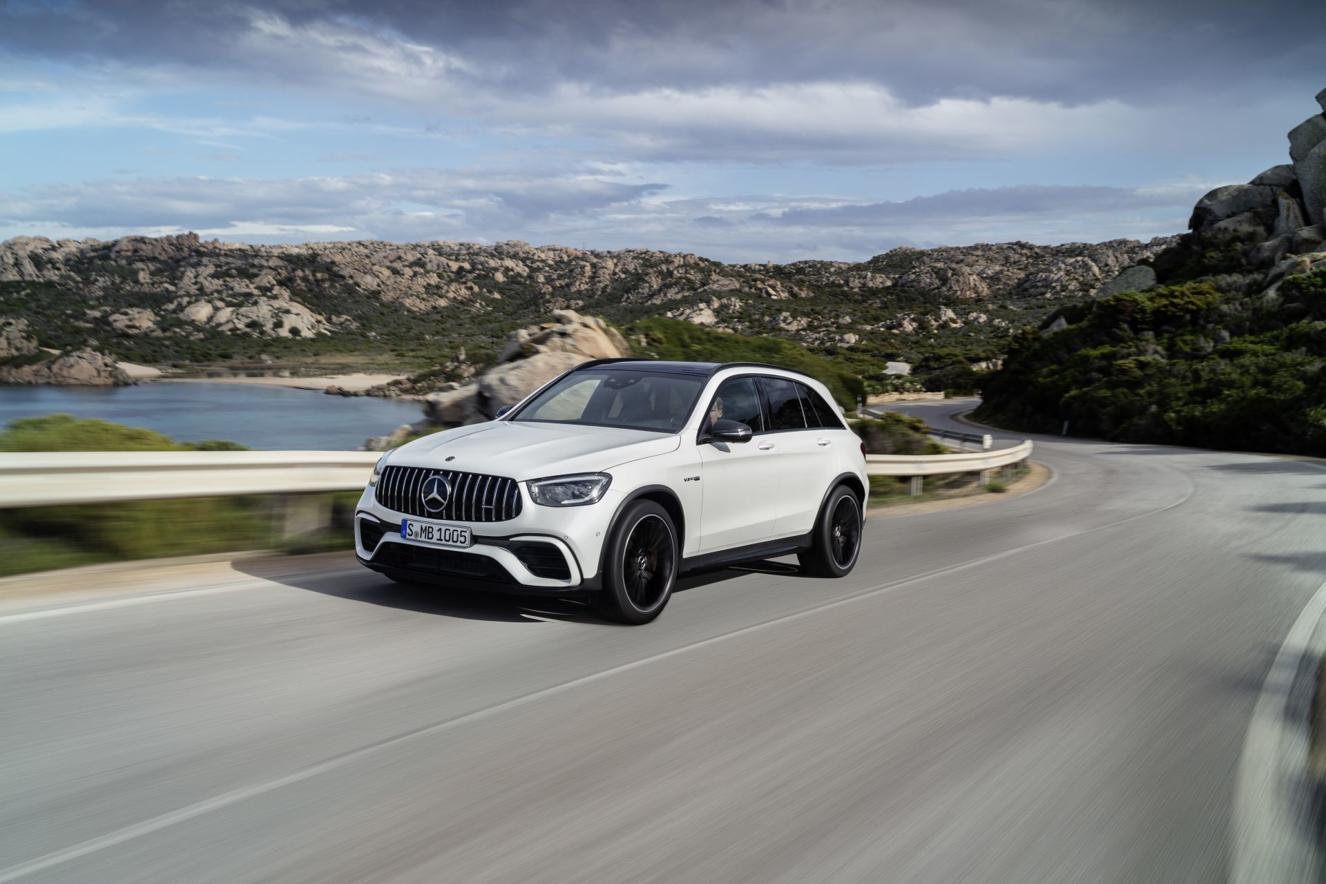 Mercedes Amg Glc 63 S 4matic+ (2019) Mercedes Amg Glc 63 S 4matic+ (2019)