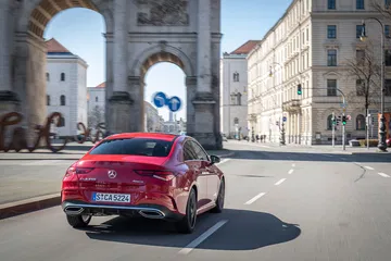 Mercedes Cla 2019 Rojo Prueba 58