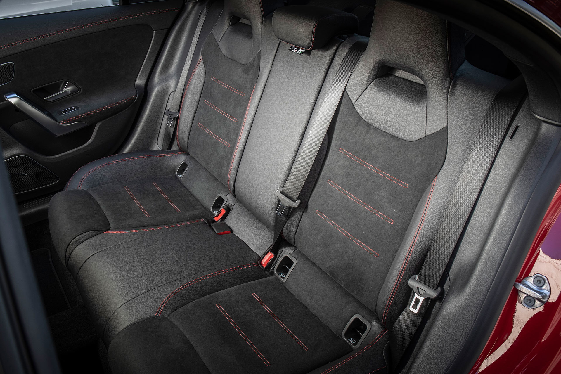 Mercedes Cla 2019 Rojo Prueba 80