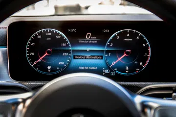 Mercedes Cla 2019 Rojo Prueba 83
