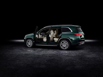 Der Neue Mercedes Benz Gls: Die S Klasse Unter Den Suv The New Mercedes Benz Gls: The S Class Of Suvs