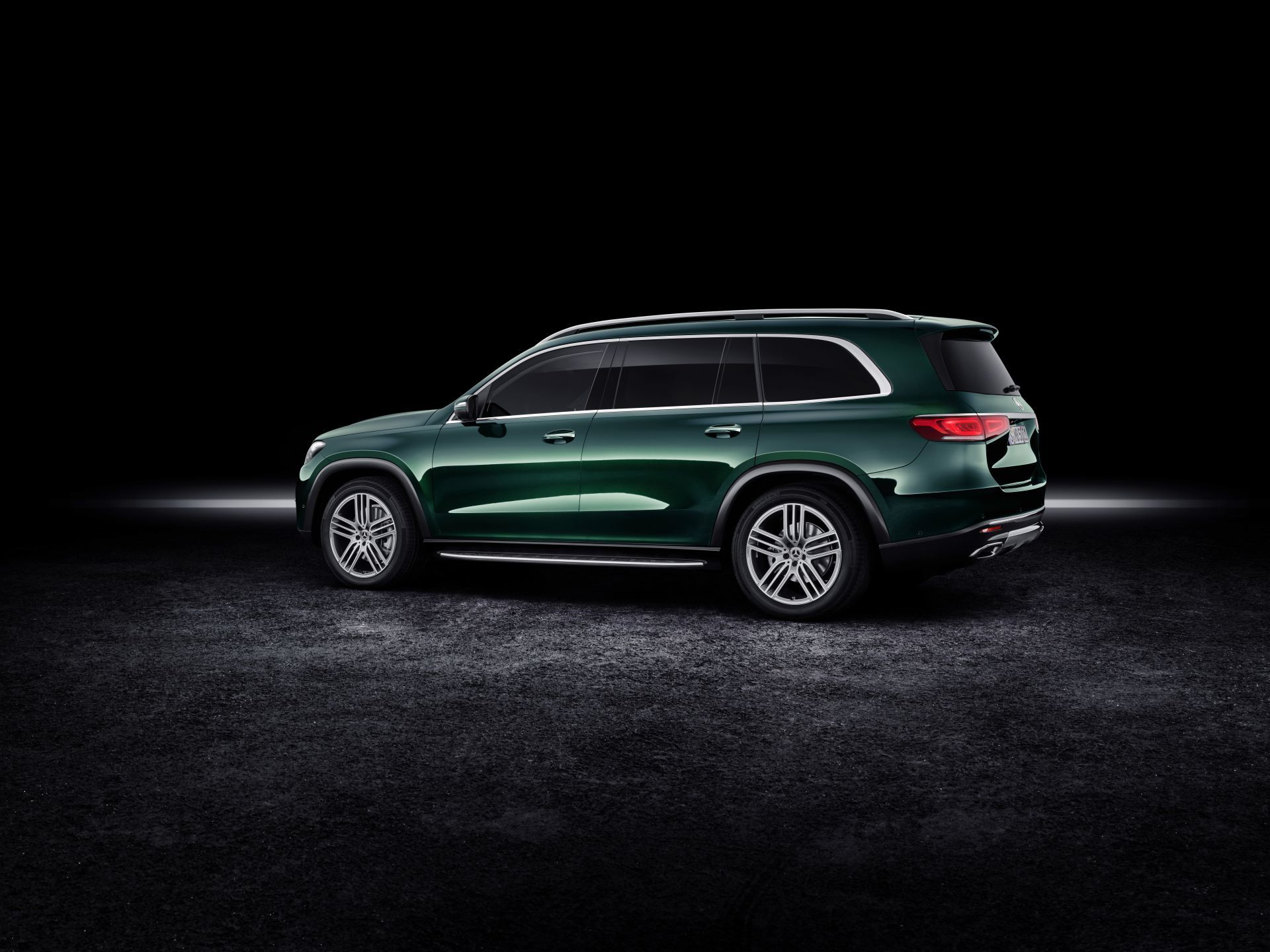Der Neue Mercedes Benz Gls: Die S Klasse Unter Den Suv The New Mercedes Benz Gls: The S Class Of Suvs