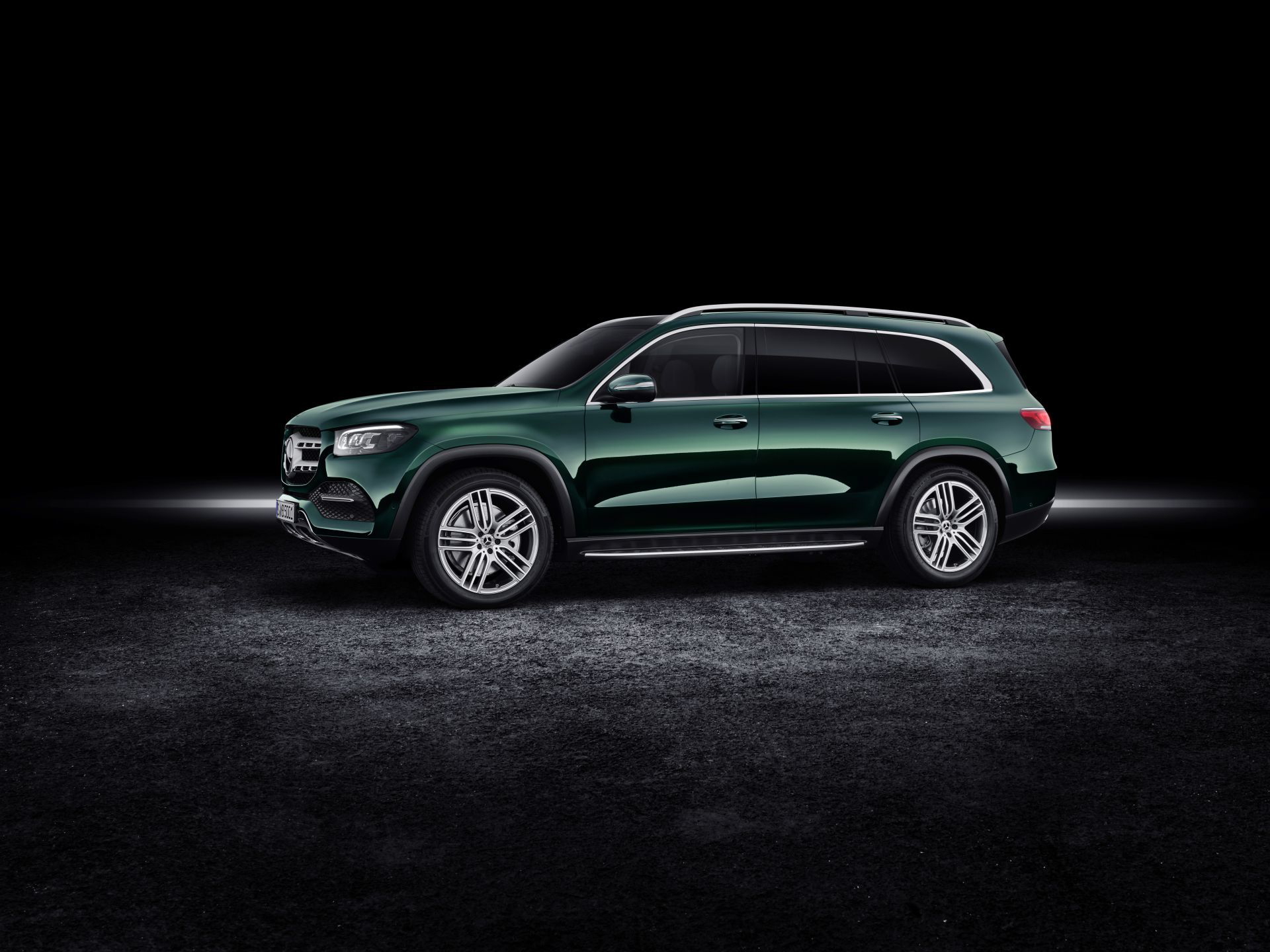 Der Neue Mercedes Benz Gls: Die S Klasse Unter Den Suv The New Mercedes Benz Gls: The S Class Of Suvs