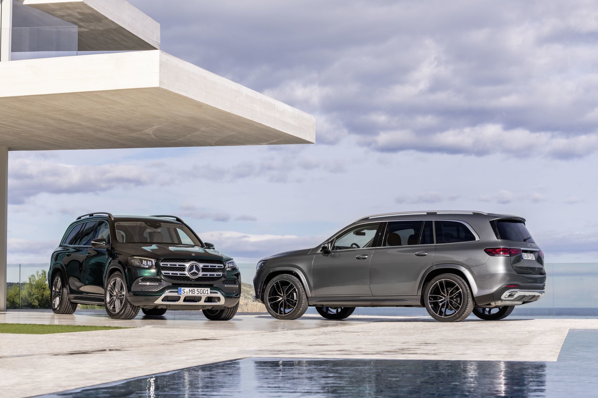 Der Neue Mercedes Benz Gls: Die S Klasse Unter Den Suv The New Mercedes Benz Gls: The S Class Of Suvs