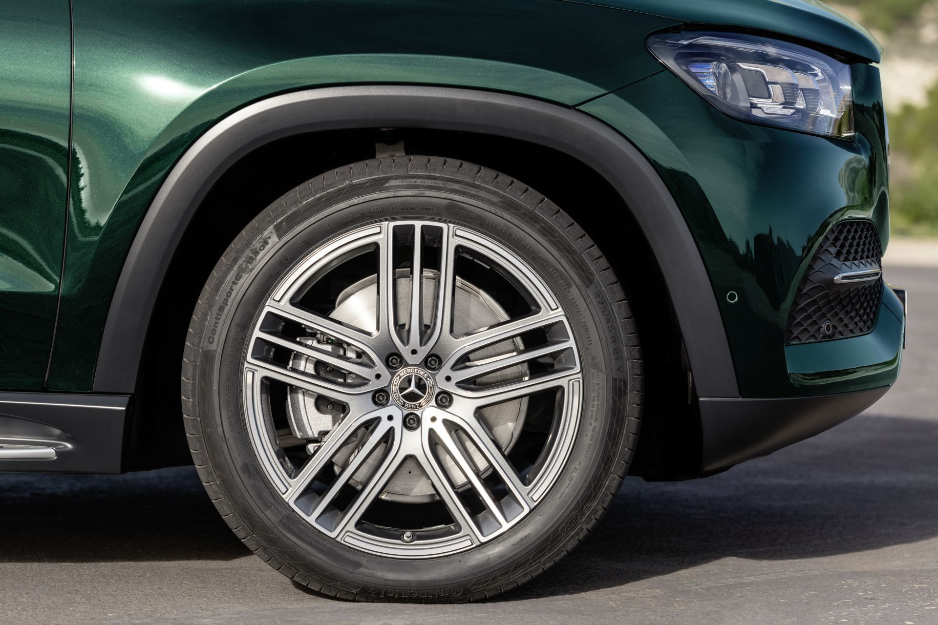 Der Neue Mercedes Benz Gls: Die S Klasse Unter Den Suv The New Mercedes Benz Gls: The S Class Of Suvs