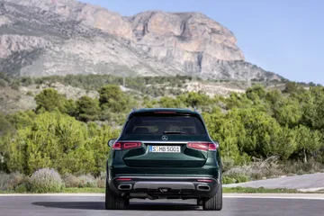 Der Neue Mercedes Benz Gls: Die S Klasse Unter Den Suv The New Mercedes Benz Gls: The S Class Of Suvs