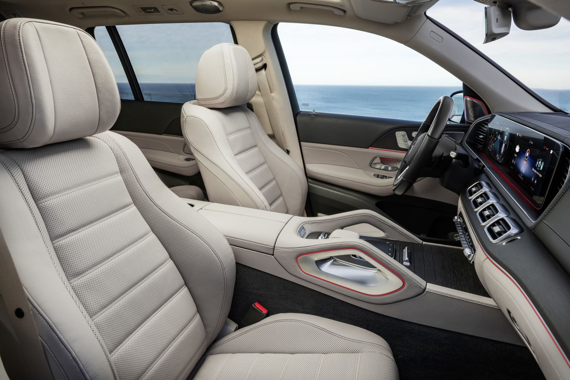 Der Neue Mercedes Benz Gls: Die S Klasse Unter Den Suv The New Mercedes Benz Gls: The S Class Of Suvs