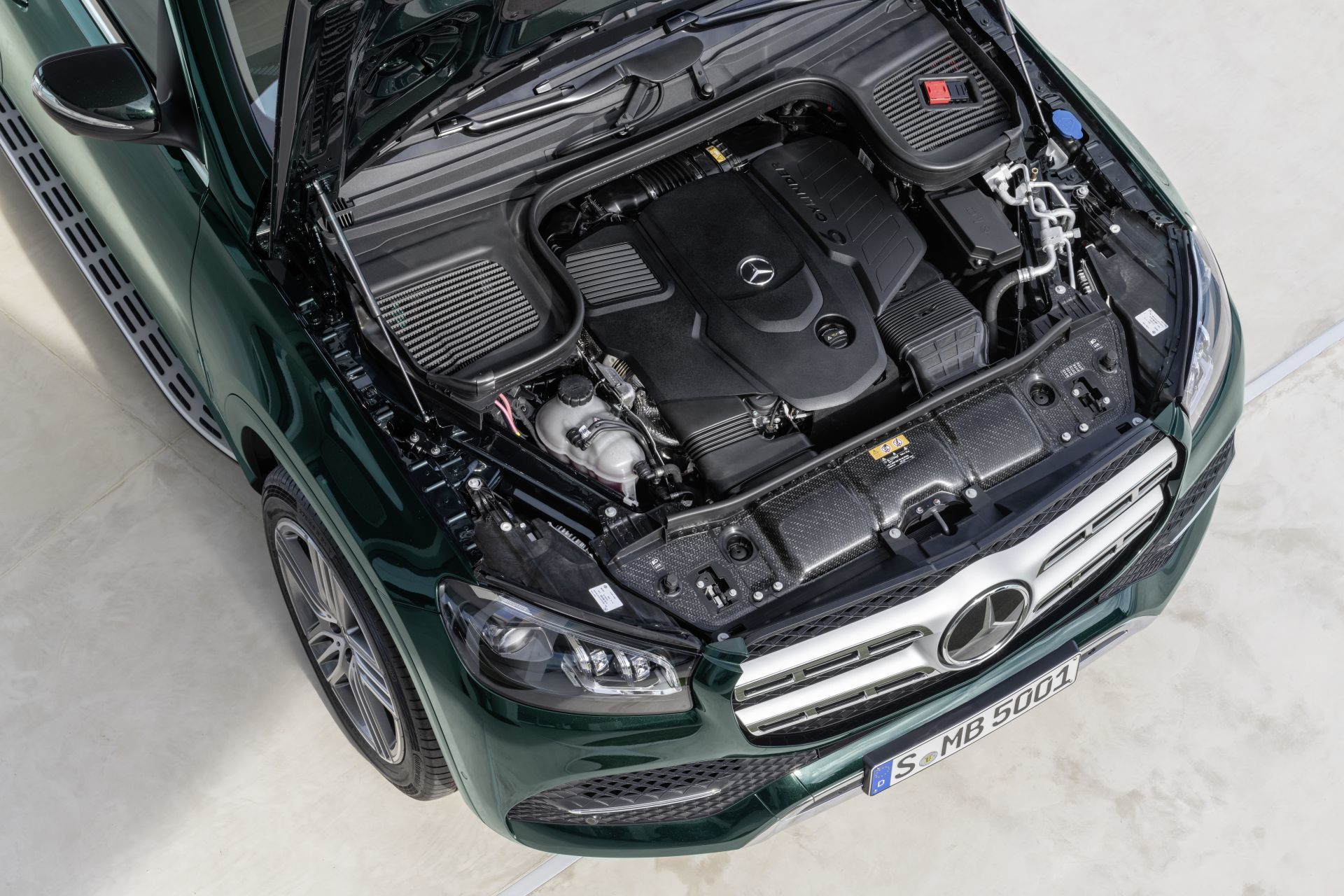 Der Neue Mercedes Benz Gls: Die S Klasse Unter Den Suv The New Mercedes Benz Gls: The S Class Of Suvs Der Neue Mercedes Benz Gls: Die S Klasse Unter Den Suv The New Mercedes Benz Gls: The S Class Of Suvs