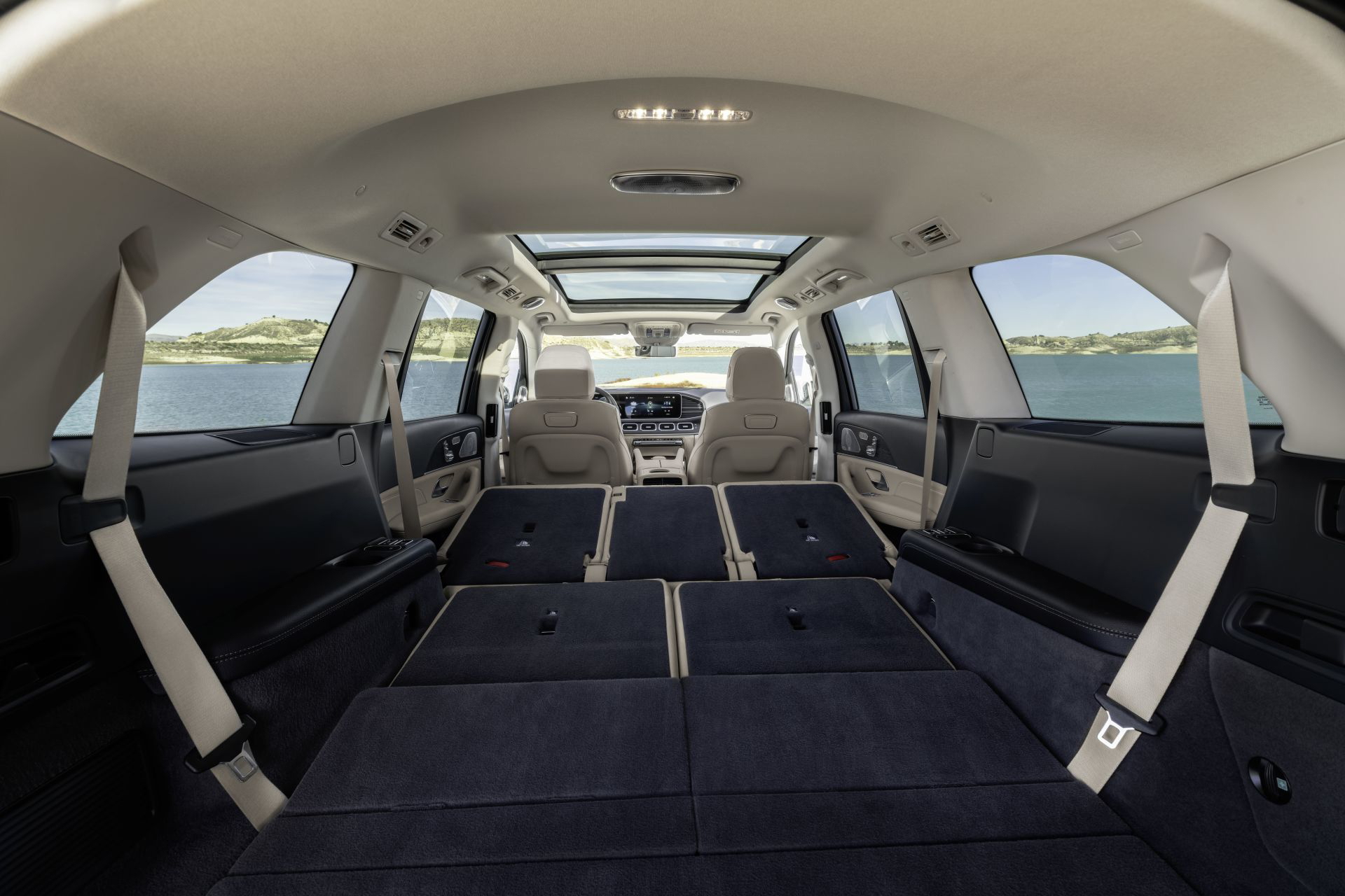 Der Neue Mercedes Benz Gls: Die S Klasse Unter Den Suv The New Mercedes Benz Gls: The S Class Of Suvs