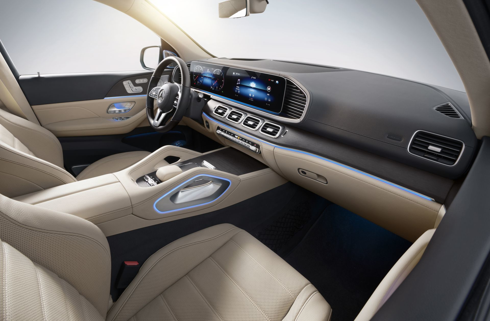 Der Neue Mercedes Benz Gls: Die S Klasse Unter Den Suv The New Mercedes Benz Gls: The S Class Of Suvs