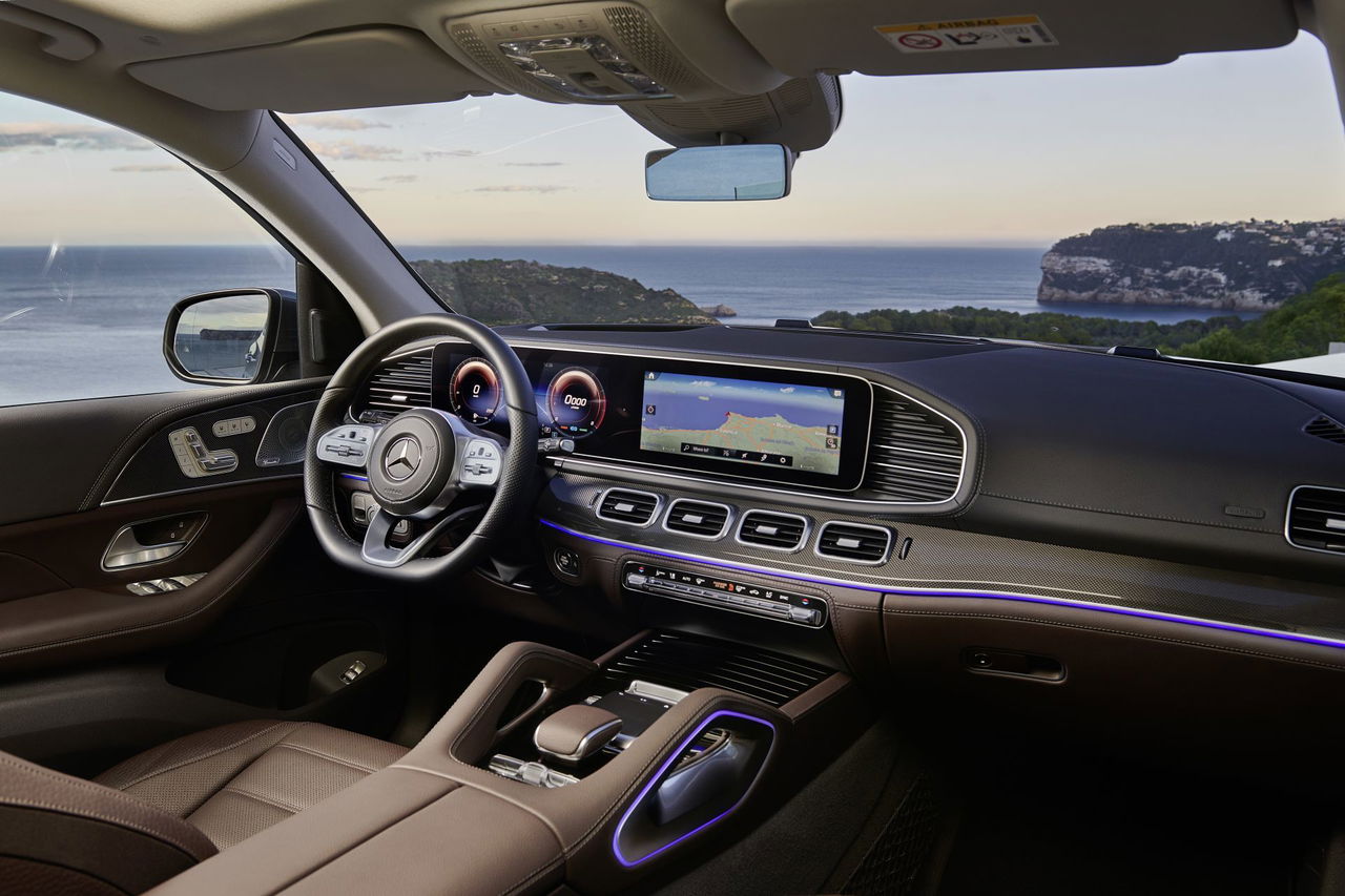 Der Neue Mercedes Benz Gls: Die S Klasse Unter Den Suv The New Mercedes Benz Gls: The S Class Of Suvs
