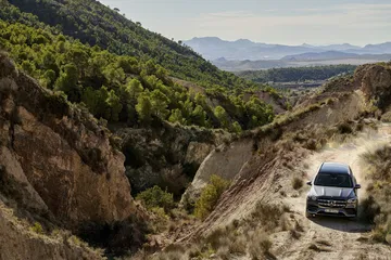 Der Neue Mercedes Benz Gls: Die S Klasse Unter Den Suv The New Mercedes Benz Gls: The S Class Of Suvs