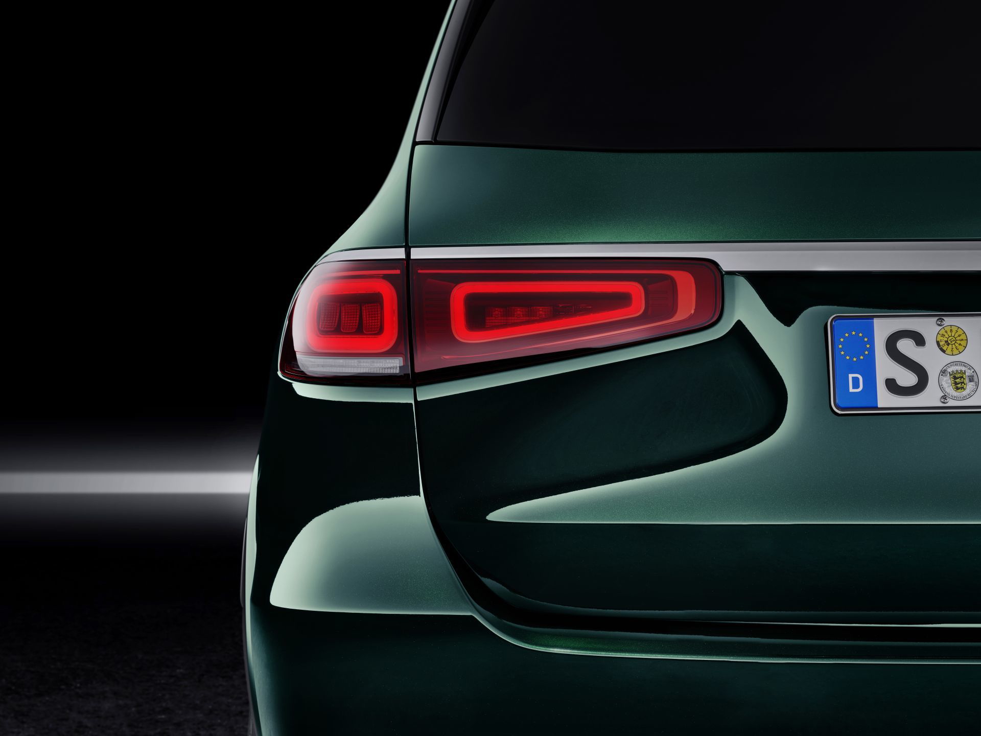 Der Neue Mercedes Benz Gls: Die S Klasse Unter Den Suv The New Mercedes Benz Gls: The S Class Of Suvs