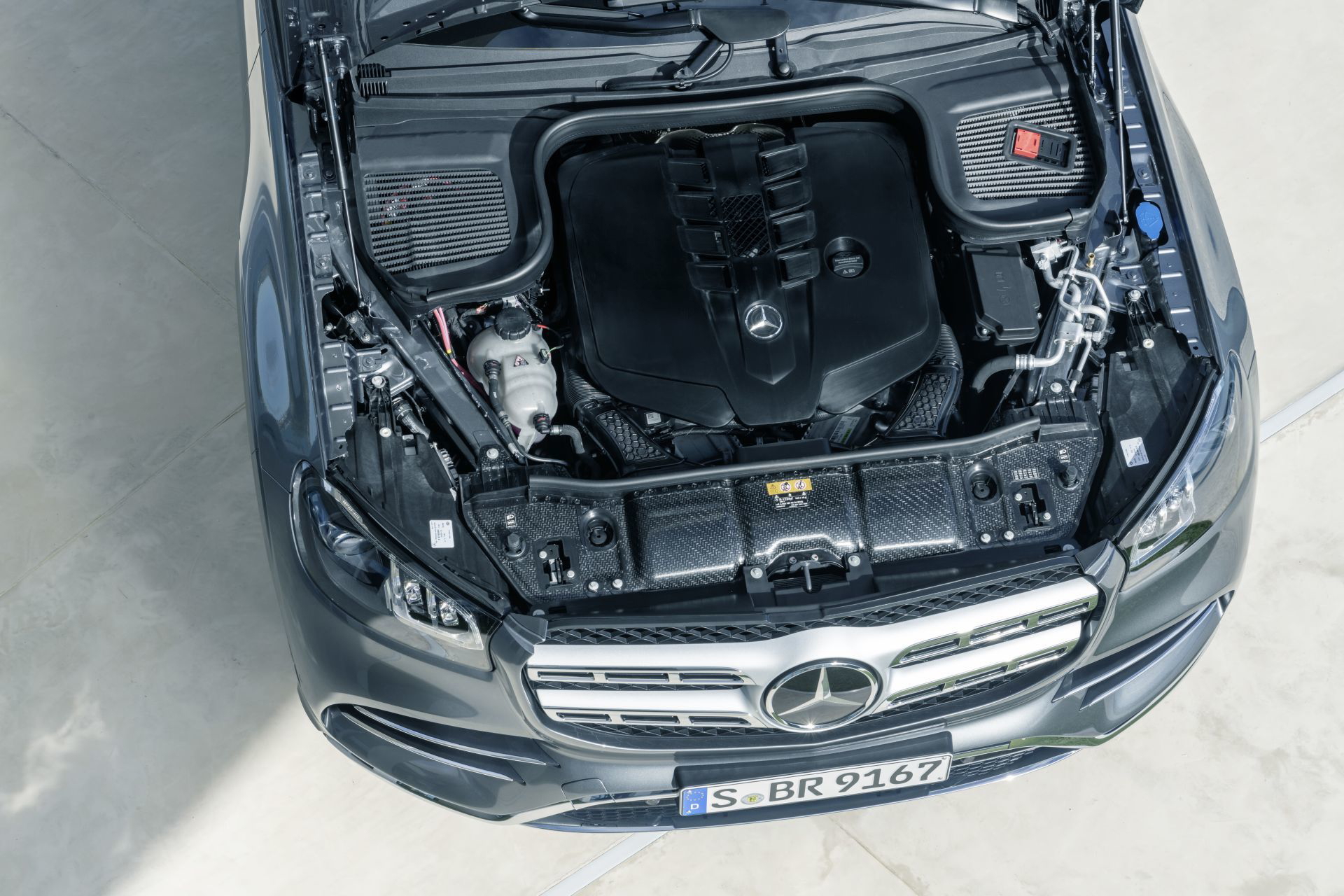Der Neue Mercedes Benz Gls: Die S Klasse Unter Den Suv The New Mercedes Benz Gls: The S Class Of Suvs