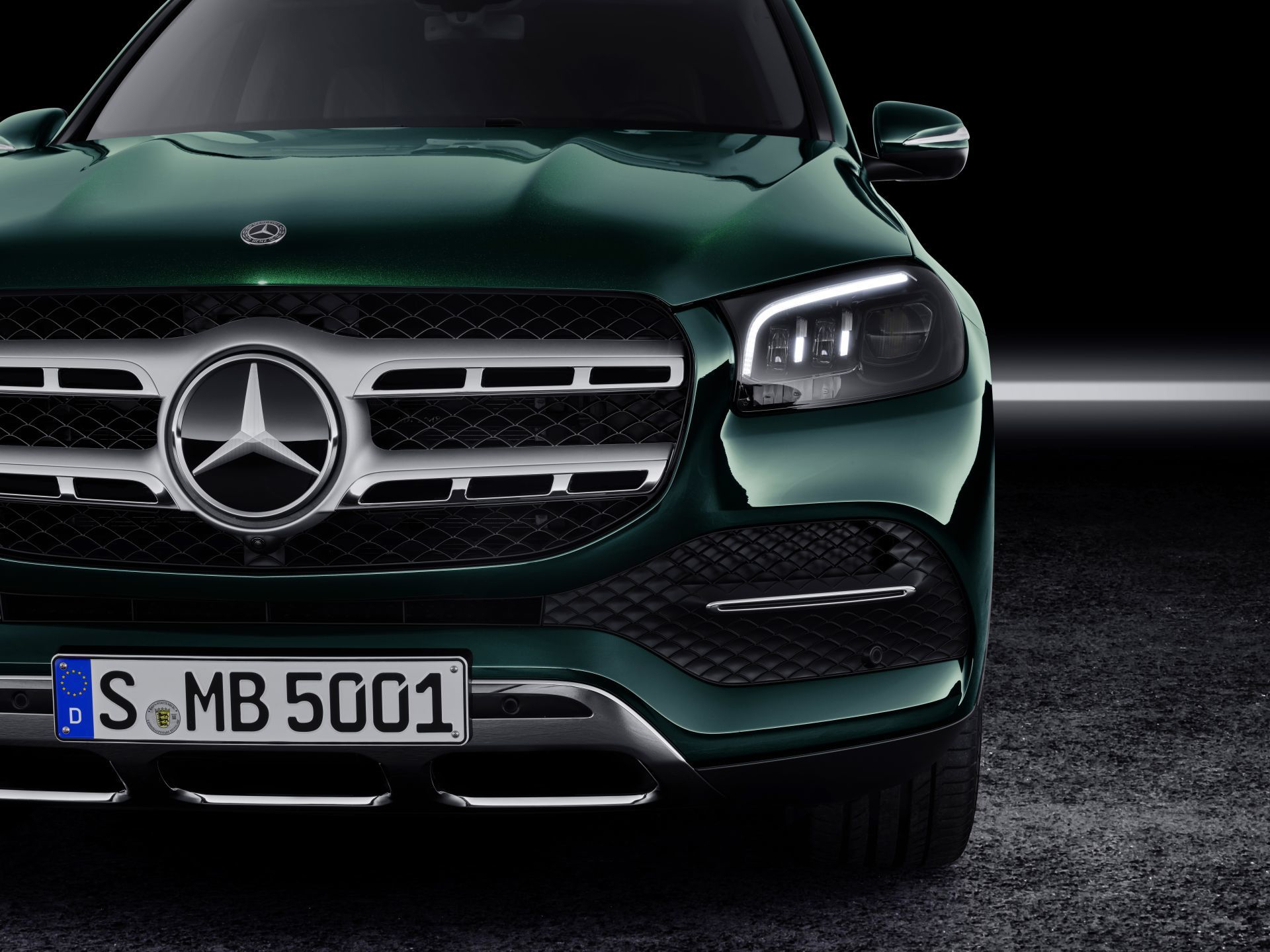 Der Neue Mercedes Benz Gls: Die S Klasse Unter Den Suv The New Mercedes Benz Gls: The S Class Of Suvs
