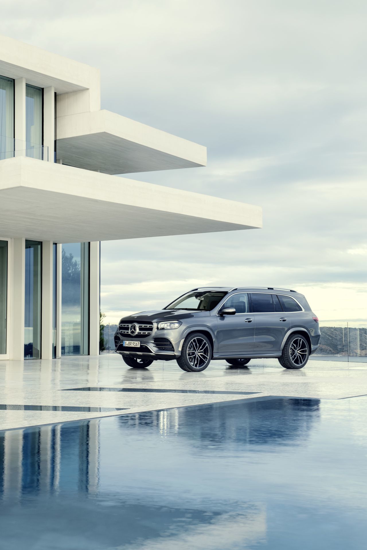 Der Neue Mercedes Benz Gls: Die S Klasse Unter Den Suv The New Mercedes Benz Gls: The S Class Of Suvs