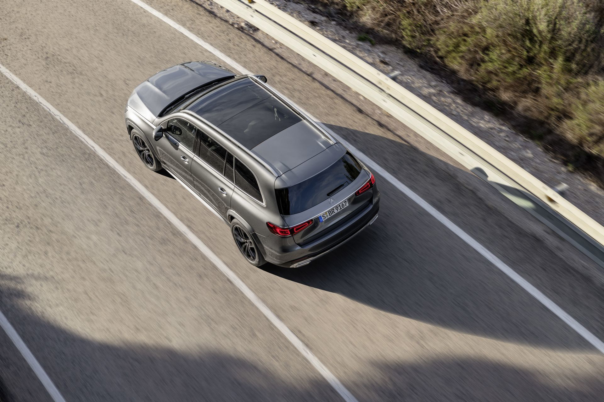 Der Neue Mercedes Benz Gls: Die S Klasse Unter Den Suv The New Mercedes Benz Gls: The S Class Of Suvs