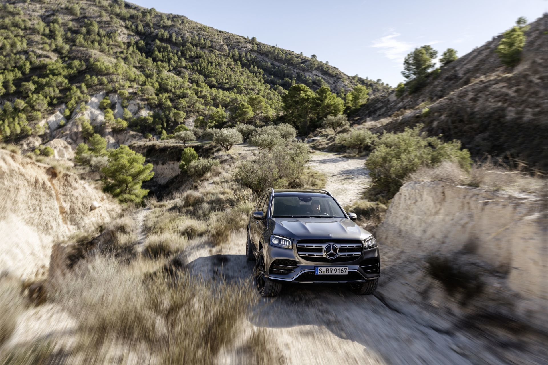 Der Neue Mercedes Benz Gls: Die S Klasse Unter Den Suv The New Mercedes Benz Gls: The S Class Of Suvs
