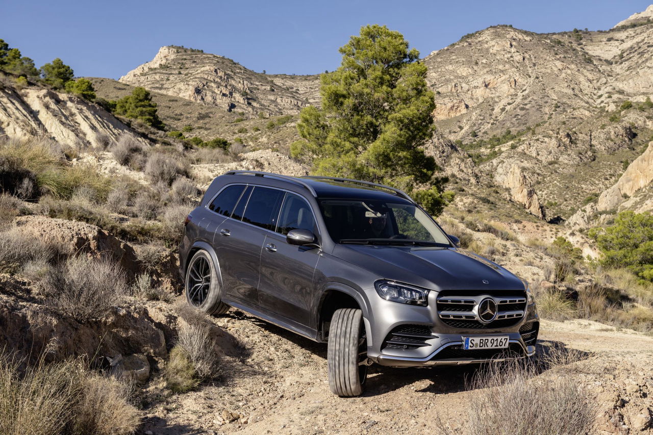 Der Neue Mercedes Benz Gls: Die S Klasse Unter Den Suv The New Mercedes Benz Gls: The S Class Of Suvs