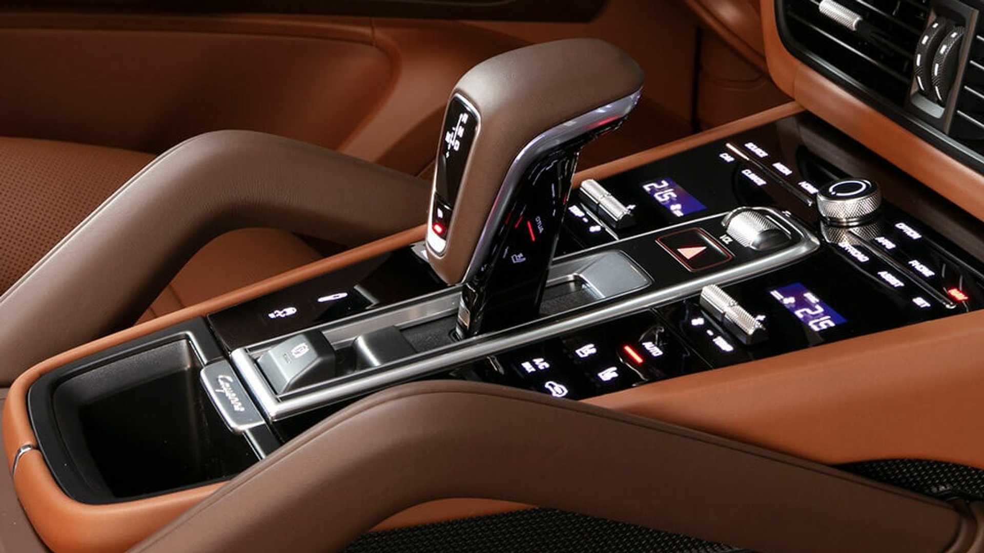 Porsche Cayenne Dakar 84 05