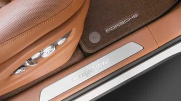 Porsche Cayenne Dakar 84 07
